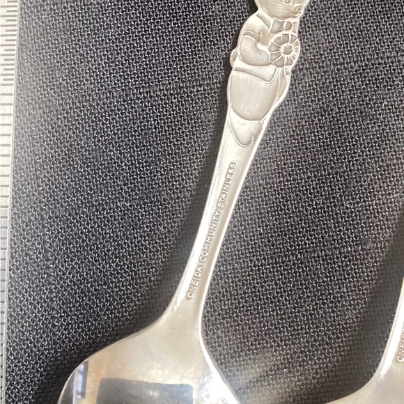 Oneida Community Stainless Peter Rabbit Baby  Spoon and Fork Set vintage - Picture 3 of 7